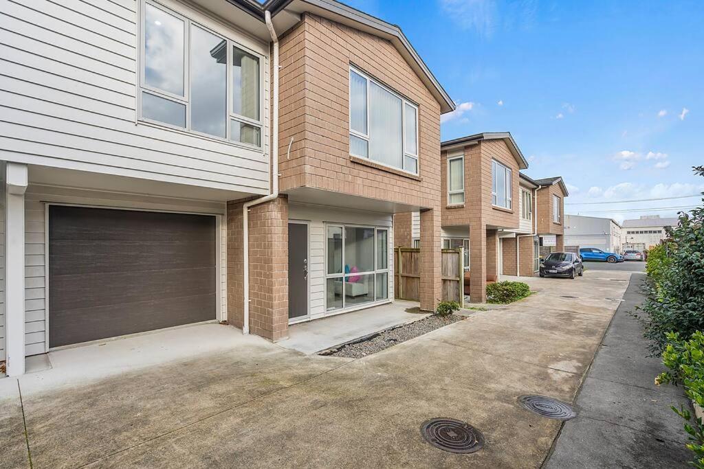 Airport & City At Your Doorstep! The Central Charm Auckland Buitenkant foto